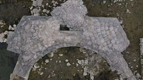 Kasım ayının ortasında gölde yüzdüler