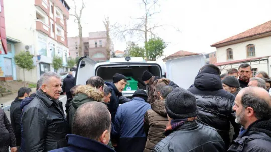 Kaza kurşunuyla hayatını kaybeden güvenlik görevlisi son yolculuğuna uğurlandı