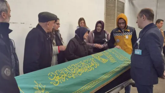 Kazada hayatını kaybeden ambulans şoförüne gözyaşlarıyla veda