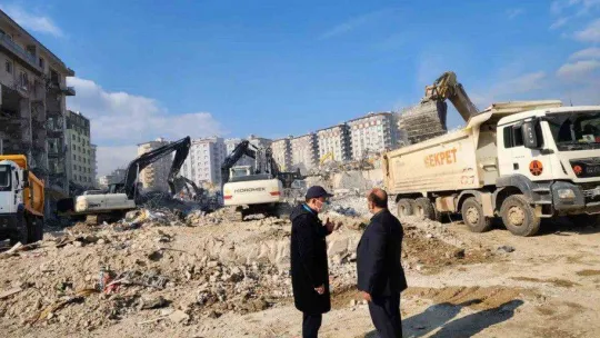 Kazakistan Salih Nesil Vakfı'ndan depremzedeler için 480 bin dolar yardım