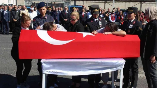 Kazaya müdahale ederken şehit düştü: Şehidin naaşı memleketine uğurlandı