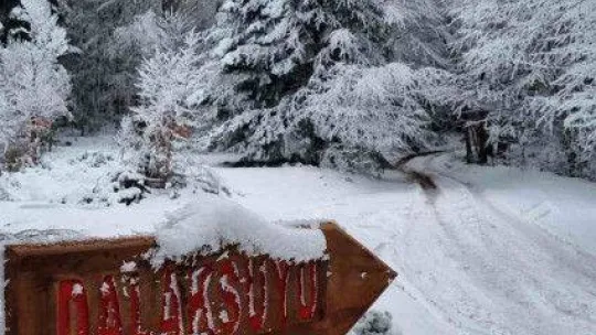 Kazdağları'nın zirveleri beyaz örtüye büründü