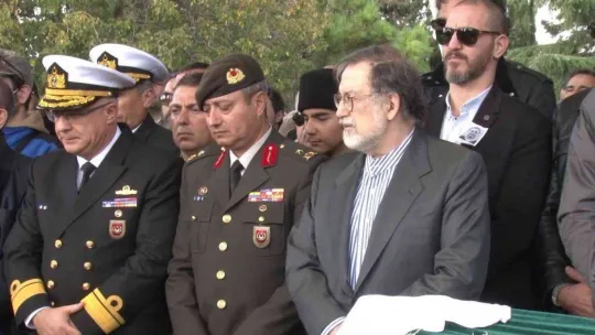 Kazım Karabekir'in torunu Ferhan Ayasbeyoğlu toprağa verildi