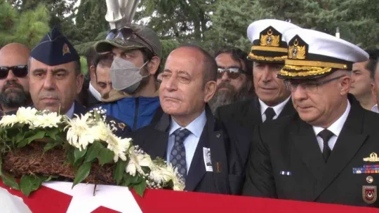 Kazım Karabekir'in torunu Ferhan Ayasbeyoğlu toprağa verildi