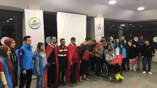 Keçiören Belediyesi engelli bireyleri Mersin kampına götürdü