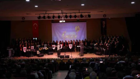 Keçiören'de 'Türk Halk Müziği Korosu Konseri' düzenlendi