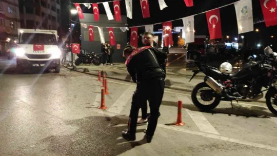 Kent merkezinde bıçaklı kavga: 2 yaralı