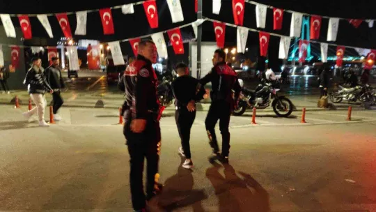 Kent merkezinde bıçaklı kavga: 2 yaralı