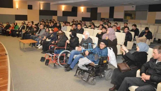 Kent Orkestrası özel kişiler için çaldı