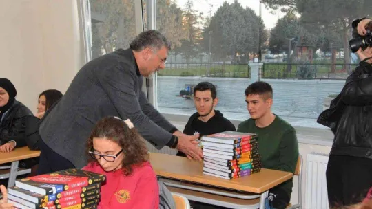 Kepsut Belediyesi'nden eğitime destek