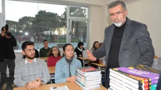 Kepsut Belediyesi'nden eğitime destek