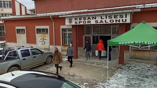 Keşanlılar deprem bölgesine yardım için seferber oldu