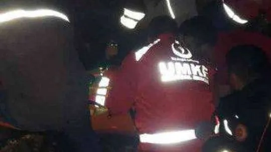 Kestane toplamaya gitti, uçuruma yuvarlanarak yaralandı
