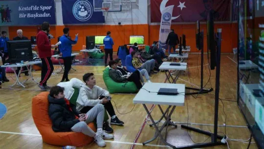 Kestel Belediyesi'nin e-spor turnuvası nefes kesti