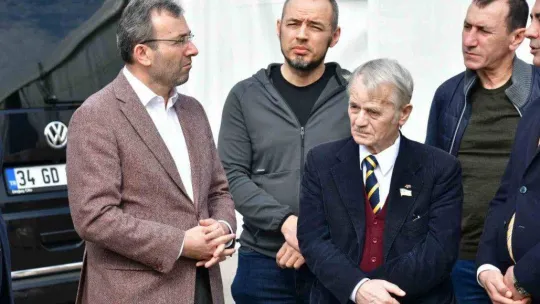 Kırım Tatar Türklerinden deprem bölgesine yardım tırı