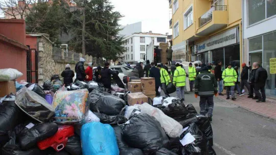 Kırklareli'de depremzedelere gönül köprüsü