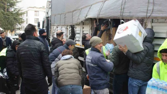 Kırklareli'de depremzedelere gönül köprüsü