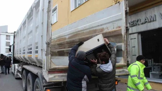 Kırklareli'de depremzedelere gönül köprüsü