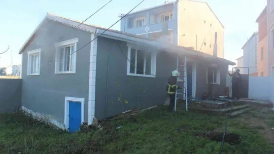 Kırklareli'de katil zanlısının evi yandı