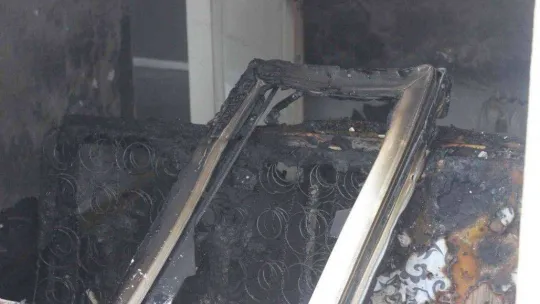 Kırklareli'de katil zanlısının evi yandı