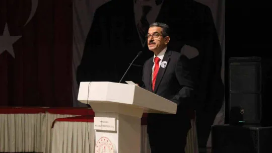 Kırklareli'nde aday öğretmenler yemin etti