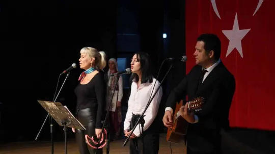 Kırklareli'nde aday öğretmenler yemin etti