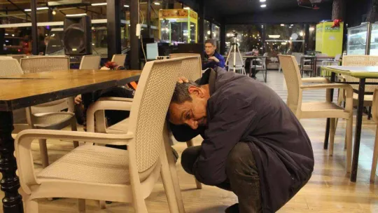 Kırklareli'nde deprem tatbikatı 'çök-kapan-tutun' yapıldı