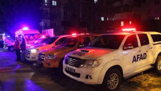 Kırklareli'nde deprem tatbikatı 'çök-kapan-tutun' yapıldı