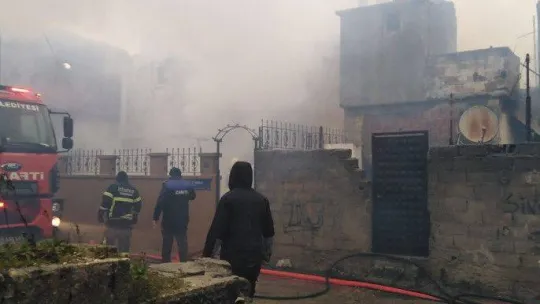 Kırklareli'nde ev çıkan yangında küle döndü