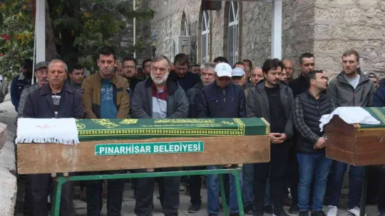 Kırklareli'nde ormanlık alanda ölü bulunan iki arkadaş toprağa verildi