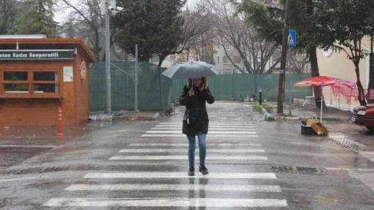 Kırklareli'nde sağanak yağış etkili oluyor