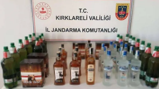 Kırklareli'nde yılbaşı öncesi tonlarca sahte içki ele geçirildi