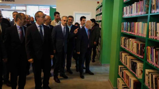 Kitap Kahve'nin ilki dolup taşınca ikincisi hizmete açıldı