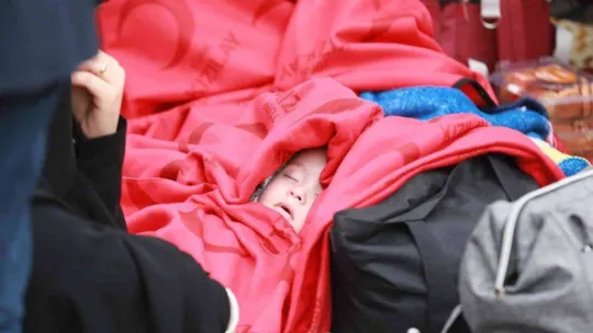 Kızılay 20 bin kişilik sıcak yemek dağıtımı yaptı