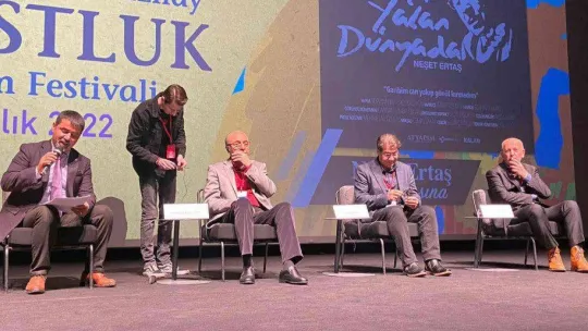 Kızılay Dostluk Kısa Film Festivali 'Neşet Ertaş' belgeseli ile açıldı