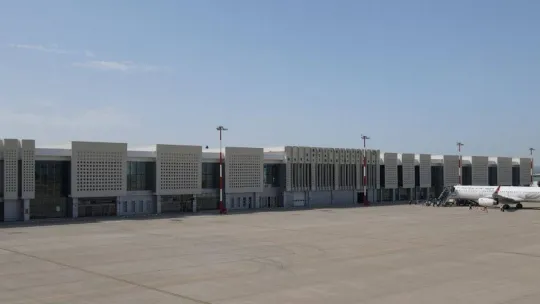 Koca Seyit Havalimanı 10 ayda 206 bin yolcuya hizmet verdi