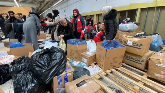 Kocaeli afet bölgeleri için tek yürek