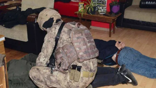 Kocaeli'de 'Kökünü Kurutma Operasyonu'nda 157 şüpheli tutuklandı