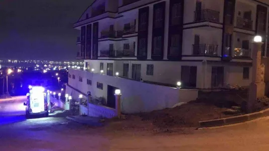 Kocaeli'de cinayet: İnşaat halindeki binanın ofisinde silahla vurularak öldürüldü