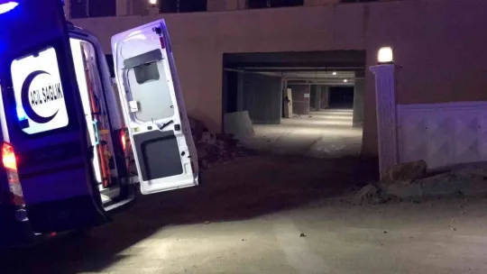 Kocaeli'de cinayet: İnşaat halindeki binanın ofisinde silahla vurularak öldürüldü