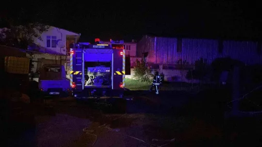 Kocaeli'de fabrika yangını korkuttu