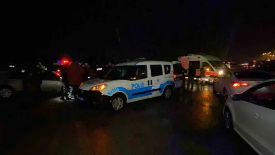 Kocaeli'de filim sahnelerini aratmayacak kovalamaca nefes kesti, 2 polis yaralandı