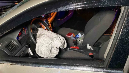 Kocaeli'de filim sahnelerini aratmayacak kovalamaca nefes kesti, 2 polis yaralandı