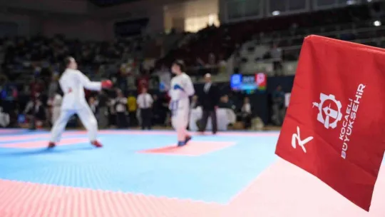 Kocaeli'de karate rüzgarı