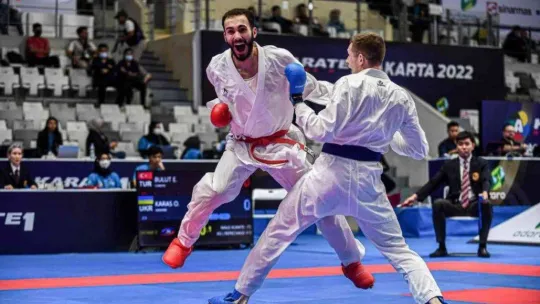 Kocaeli'nin karatedeki milli gururları Endonezya'da boy gösterdi