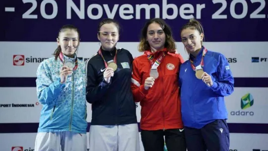 Kocaeli'nin karatedeki milli gururları Endonezya'da boy gösterdi