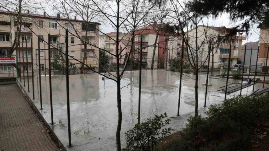 Kocatepe Mahallesi'ne yeni basketbol sahası