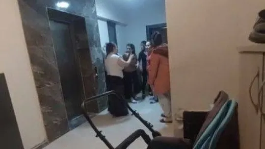 Komşuların 'çöp atma' kavgası kamerada