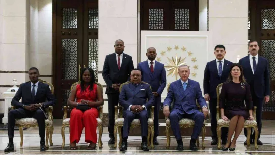 Kongo Cumhuriyeti'nın Ankara Büyükelçisi Ondele, Cumhurbaşkanı Erdoğan'a güven mektubu sundu