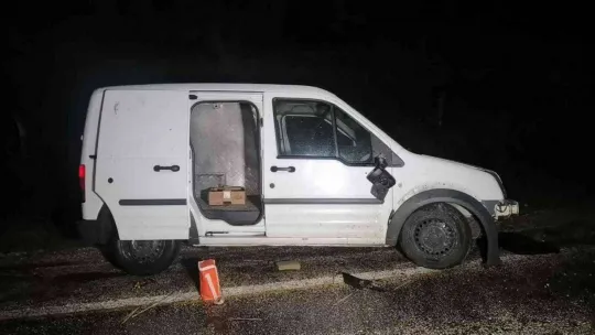 Kontolden çıkan araç yamaca çarpıp 40 metre sürüklendi: 1 ölü